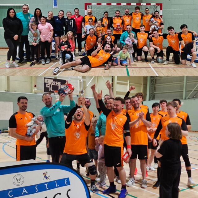 Congratulations to @yorkhandball on taking their first winning honours in our 10th Tyneside Handball Tournament 👏🤾‍♂️🤾🏼‍♀️🏆 
After winning all their group stage matches, York took on Liverpool again in a nail-biting men's final, winning 12-11 after Liverpool were denied snatching a buzzer-beater draw! 
In the women's deciding match, the York-led 'Misfits' team beat the Vikings-led 'Around the World's team 11-9 after both previous matches ended in draws.
Well played everyone and thanks for coming, it was a great fun day of handball 🤩 Look out for all the tournament photos coming later today on our Facebook page 👀

#nvtht2024 #tynesidehandballtournament #newcastlehandball #newcastlevikings #vikingshandball